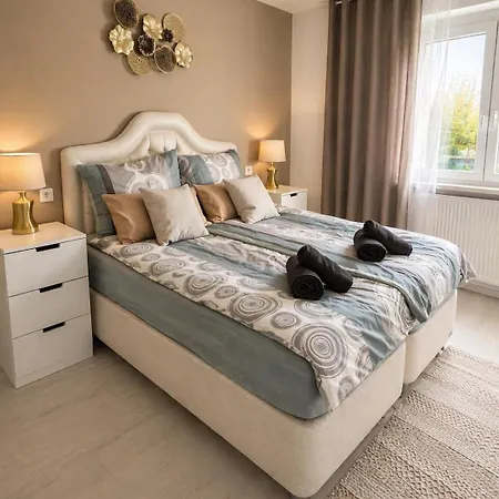 Apartment Moderne 3-zimmer-wohnung In Unmittelbarer Naehe Zur
