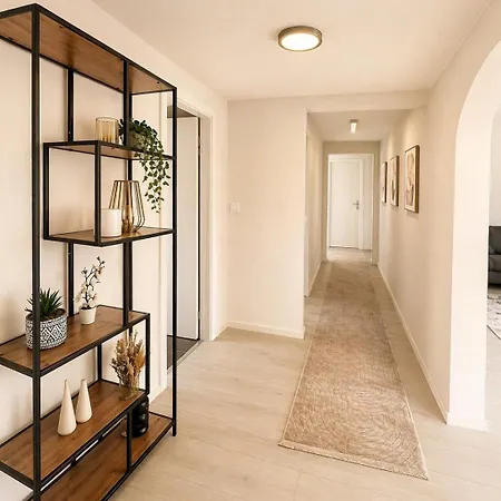Apartment Moderne 3-zimmer-wohnung In Unmittelbarer Nähe Zur