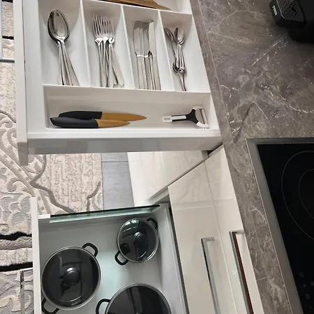 Apartment Moderne 3-zimmer-wohnung In Unmittelbarer Naehe Zur *